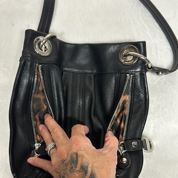 B. Makowsky Durango Soft Leather Convertible Crossbody Shoulder Handbag Black - Picture 12 of 14